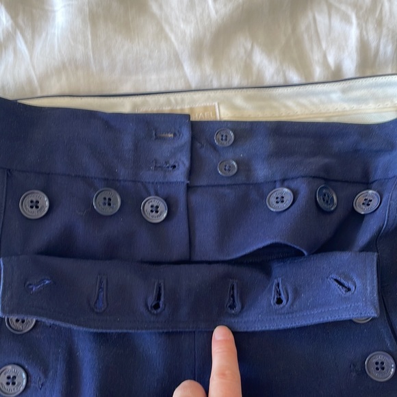 Capris / ankle pants - Picture 9 of 10